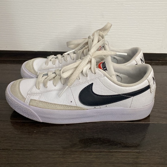 Nike Kids' Blazer Low '77 Low Top Sneaker - Picture 5 of 13